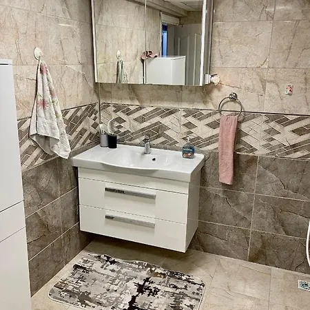 Bigger House In Beylikduzu Апартаменты Бююкчекмедже
